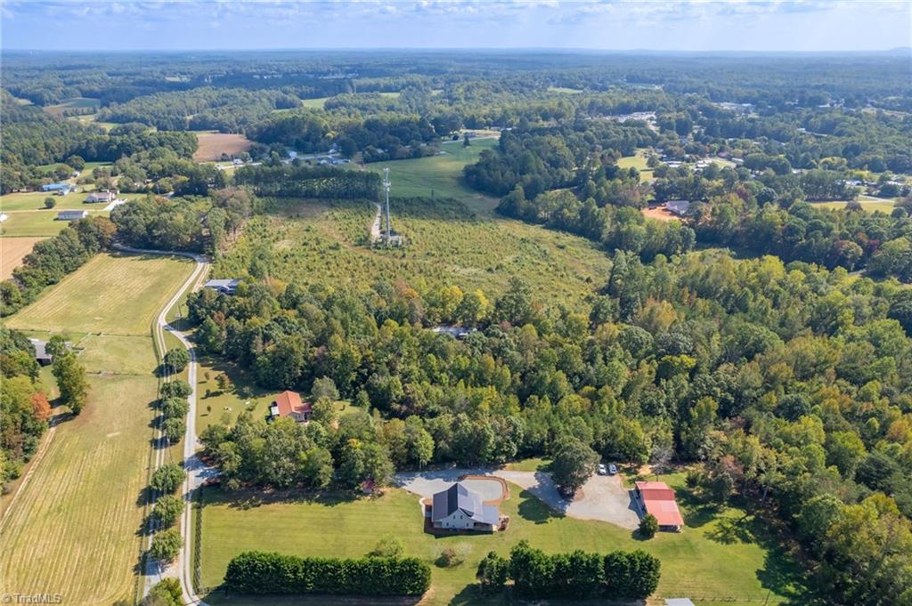 409 Chestnut Grove Church Road Lexington, NC 27295 - Photo 41 of 46 Gallery Image 41