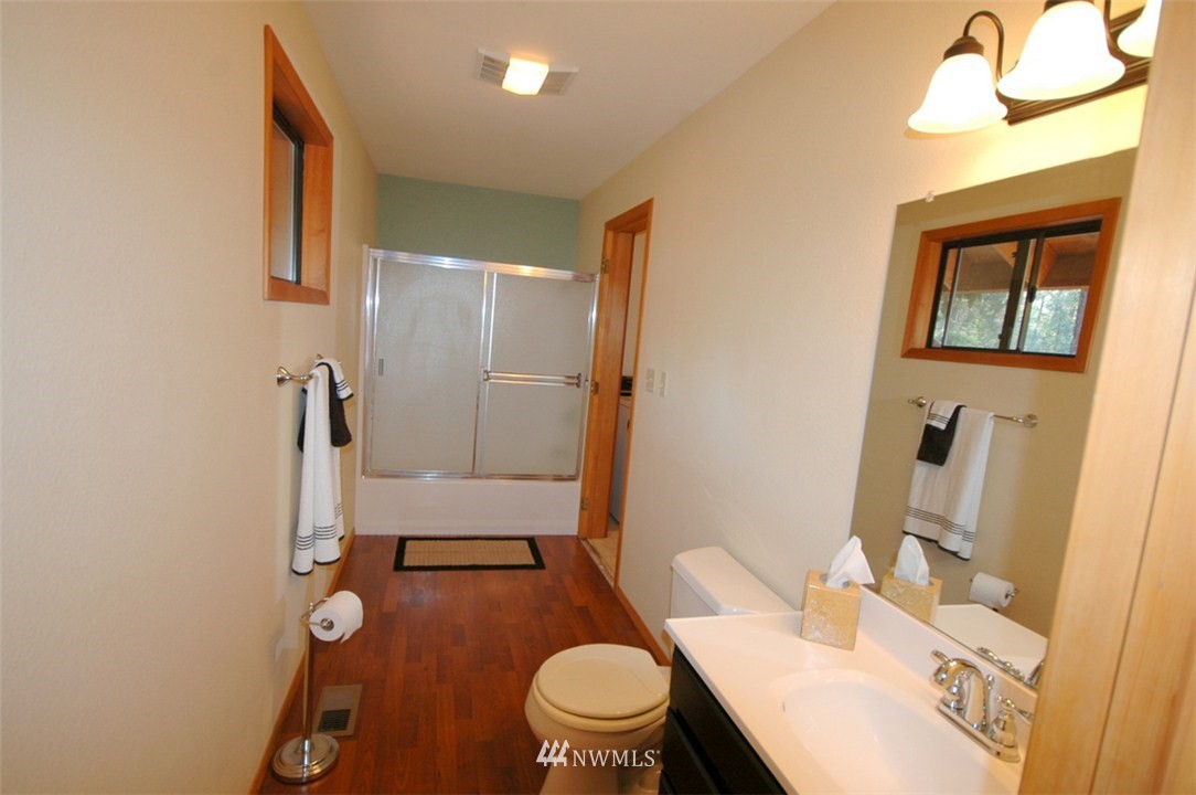 10 And 6 Heaton Road Winthrop, WA 98862 - Photo 9 of 15 Gallery Image 9