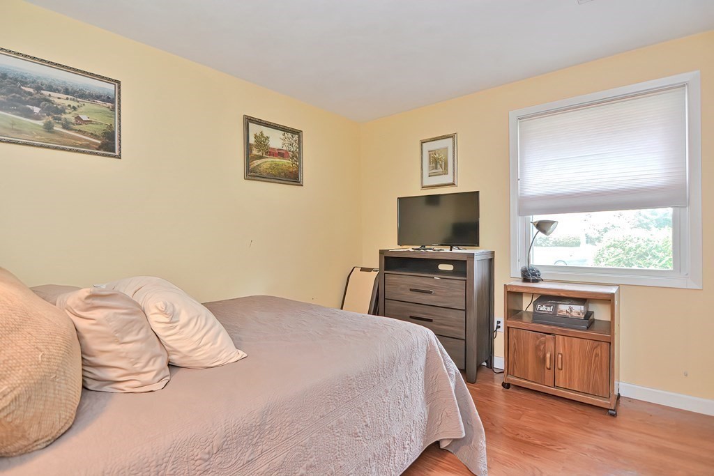 73 Clarence Road Bellingham, MA 02019 - Photo 26 of 37 Gallery Image 26