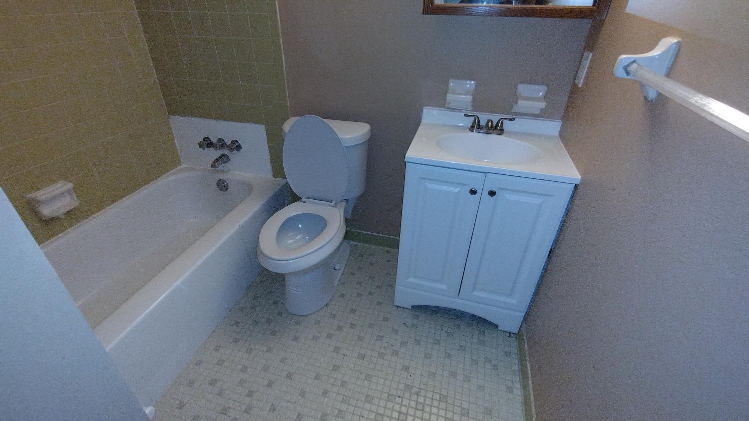 6254 Daly Road, Unit 5 Cincinnati, OH 45224 - Photo 11 of 13