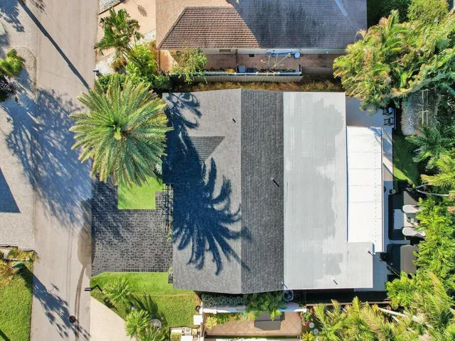 $12,000 | 913 South Lakeside Place, Lantana, FL 33462