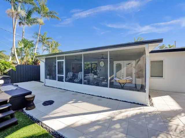 $12,000 | 913 South Lakeside Place, Lantana, FL 33462