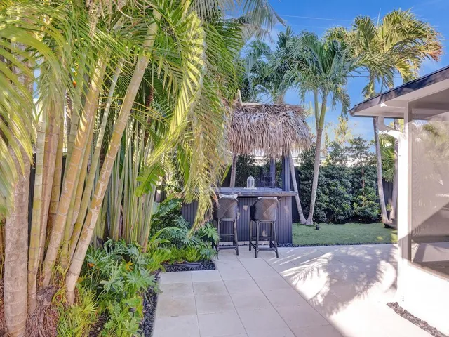 $12,000 | 913 South Lakeside Place, Lantana, FL 33462