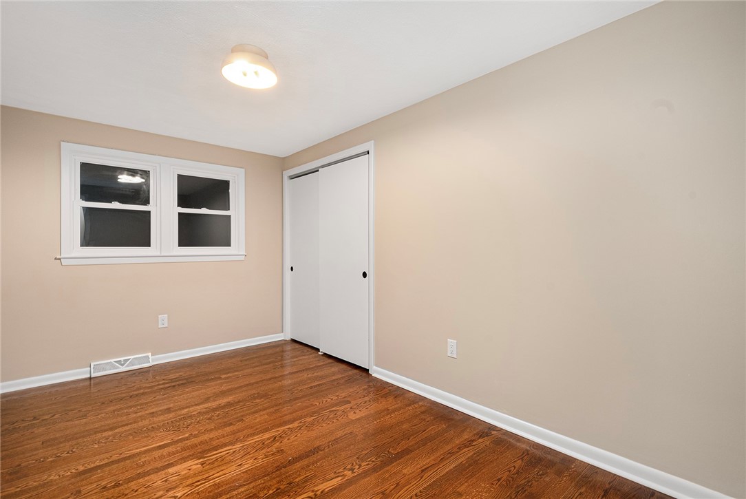 95 Kerri Lyn Road Warwick, RI 02889 - Photo 17 of 28
