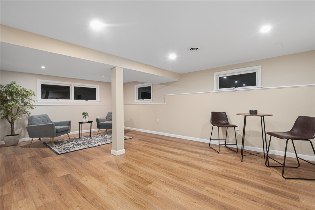 95 Kerri Lyn Road Warwick, RI 02889 - Photo 23 of 28