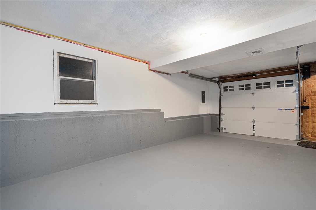 95 Kerri Lyn Road Warwick, RI 02889 - Photo 24 of 28