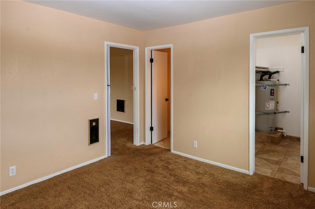 171 Brisco Road, Unit 8 Arroyo Grande, CA 93420 - Photo 14 of 23 an empty room with closet