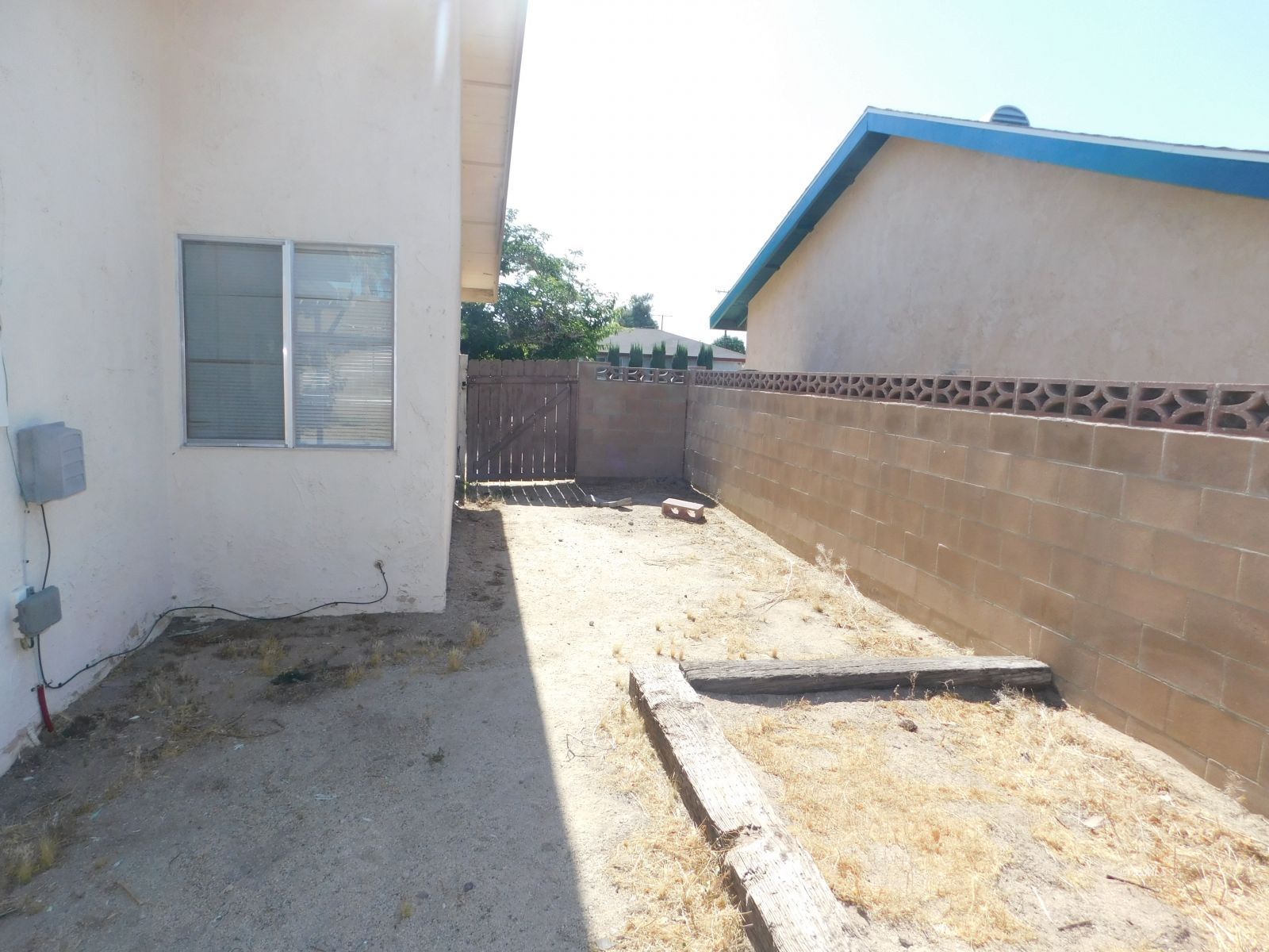 1117 North Sierra View Street Ridgecrest, CA 93555 - Photo 16 of 17 a view of a small space