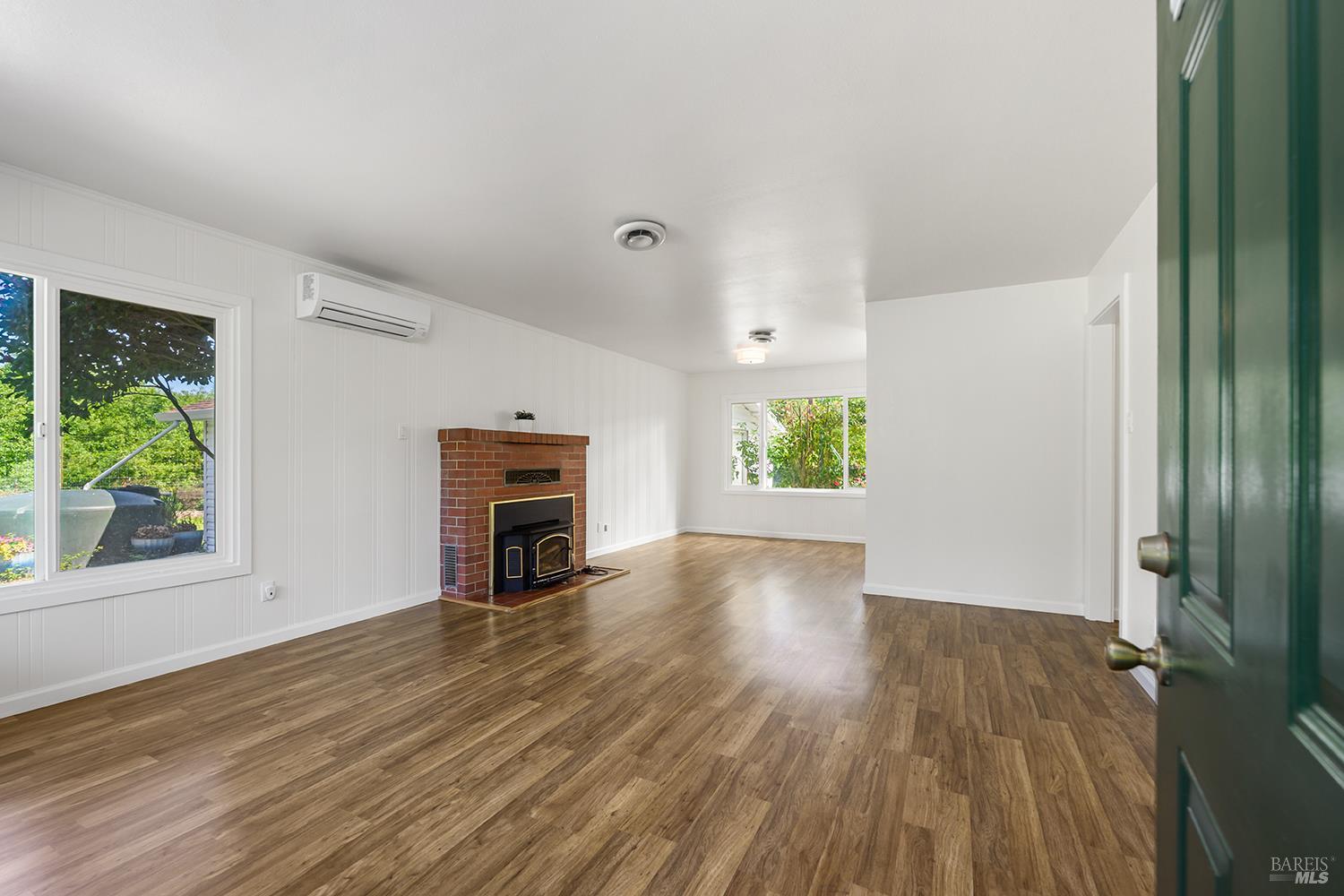 431 Sexton Road Sebastopol, CA 95472 - Photo 12 of 56 Freshly painted interiors