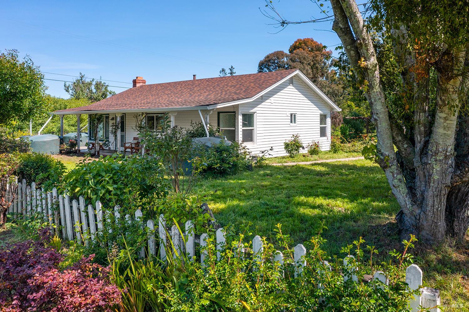 431 Sexton Road Sebastopol, CA 95472 - Photo 3 of 57