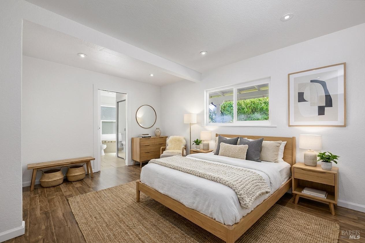 431 Sexton Road Sebastopol, CA 95472 - Photo 5 of 56 Primary bedoom