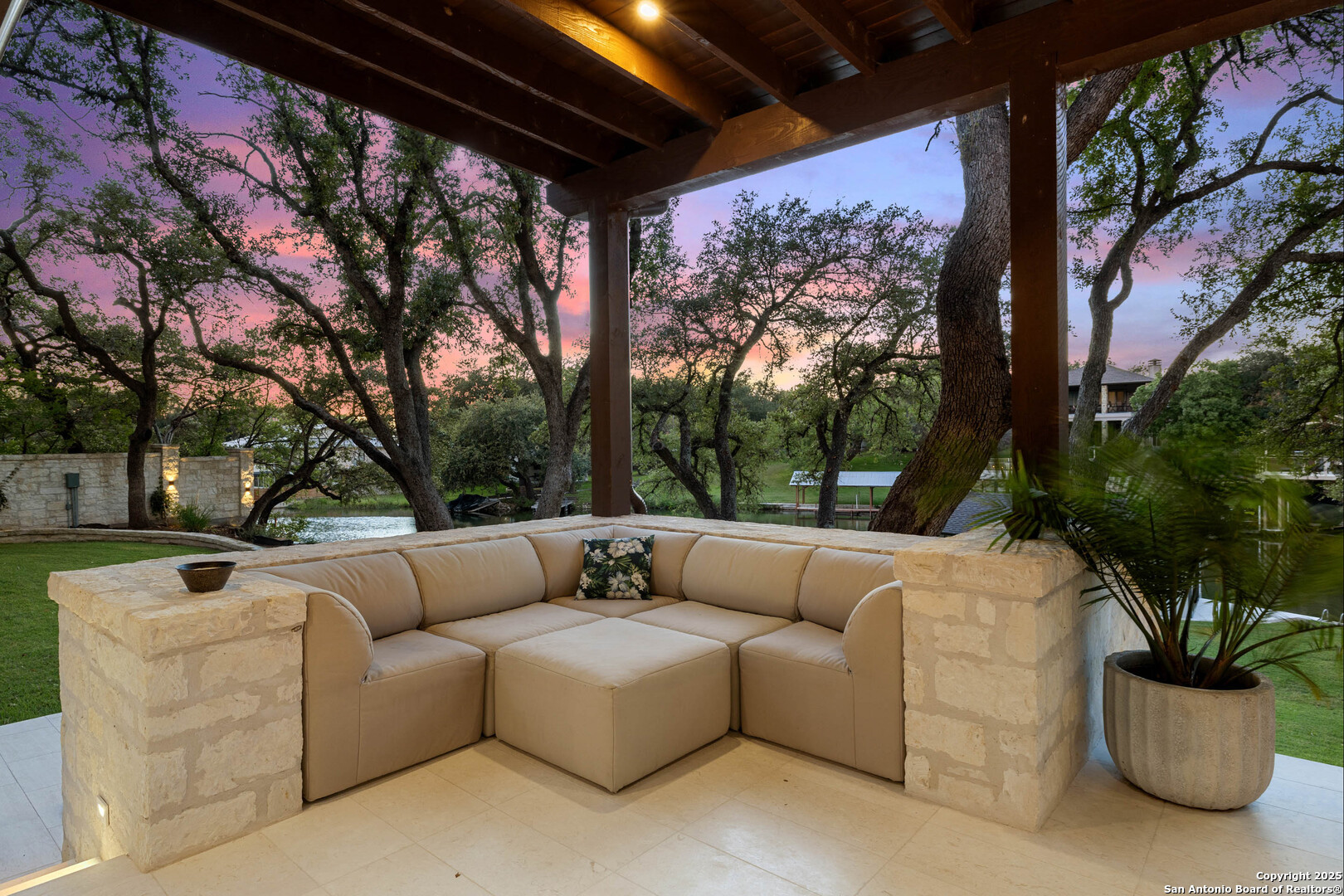 1310 Oak Springs Road Kingsland, TX 78639 - Photo 19 of 49 a view of a couches in a patio