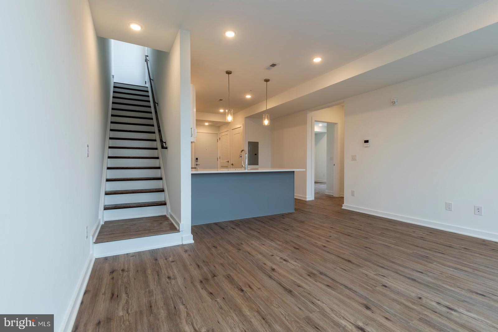 304-8 Master Street, Unit 9 Philadelphia, PA 19122 - Photo 9 of 24