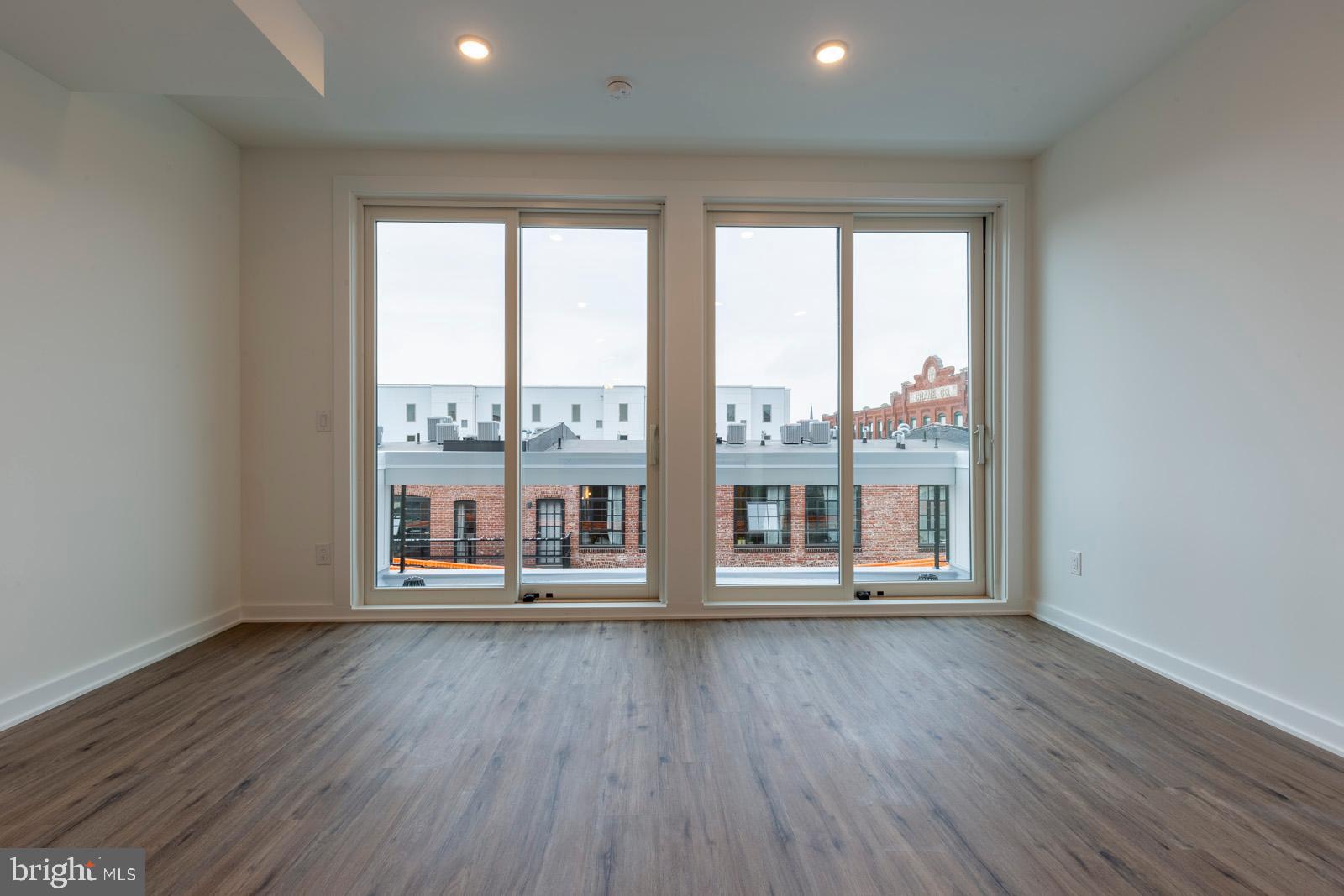 304-8 Master Street, Unit 9 Philadelphia, PA 19122 - Photo 10 of 24