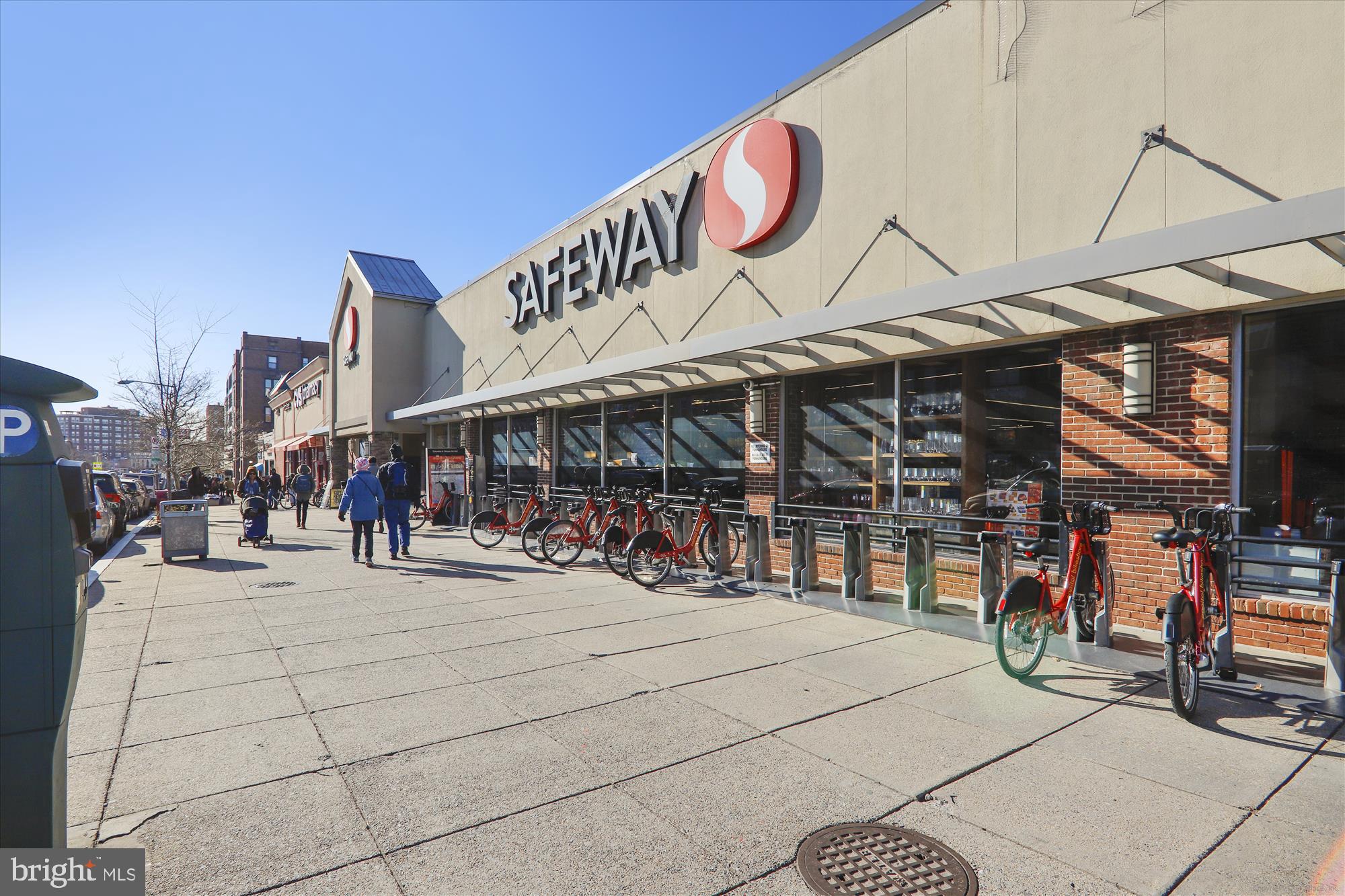 1114 Spring Road Northwest Washington, DC 20010 - Photo 134 of 142 Columbia Rd NW Safeway