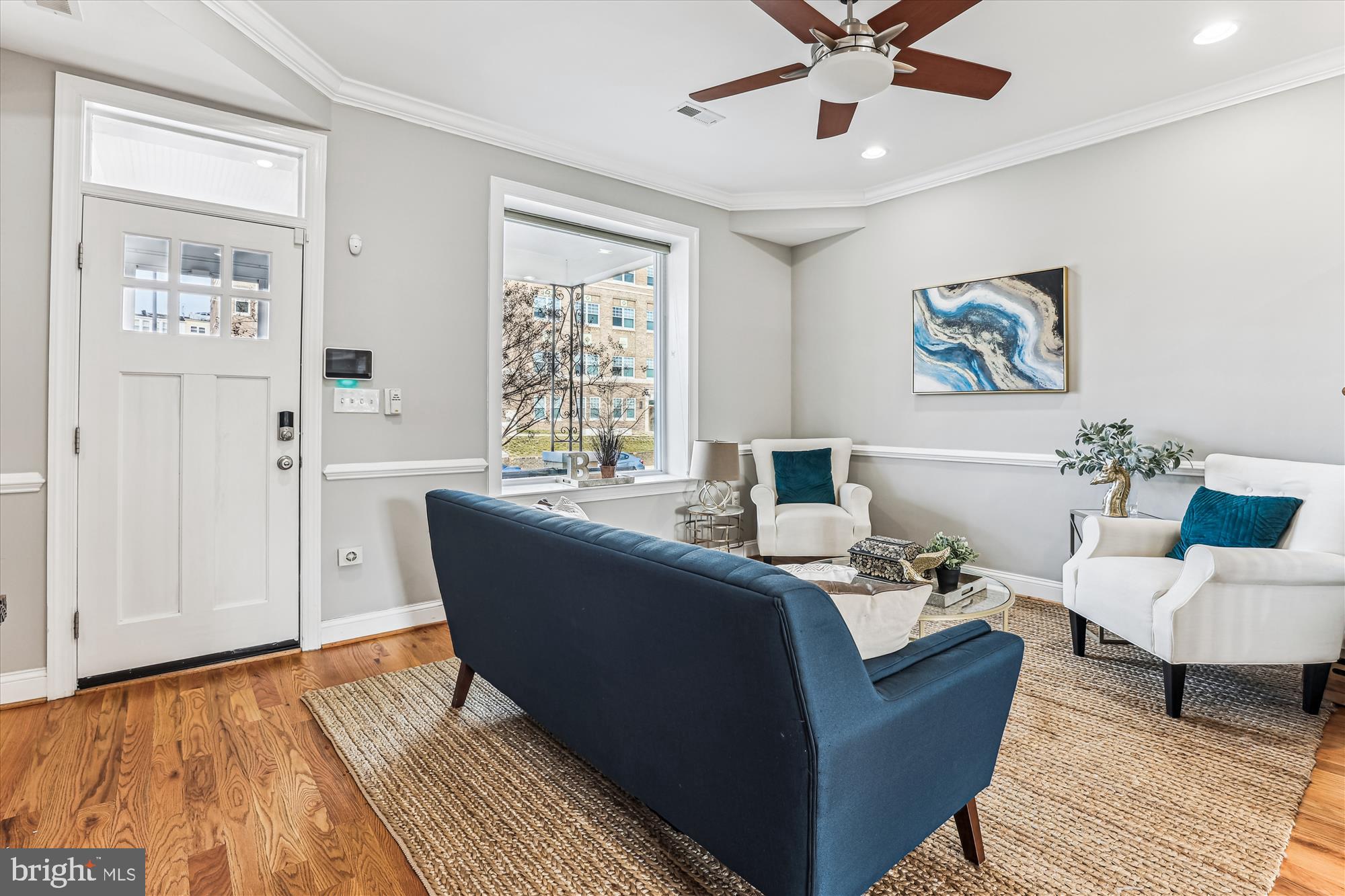 1114 Spring Road Northwest Washington, DC 20010 - Photo 3 of 142 Living Room