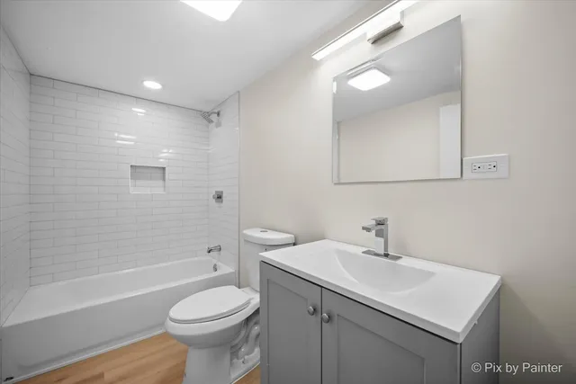 $524,000 | 2922 North Kilpatrick Avenue, Chicago, IL 60641