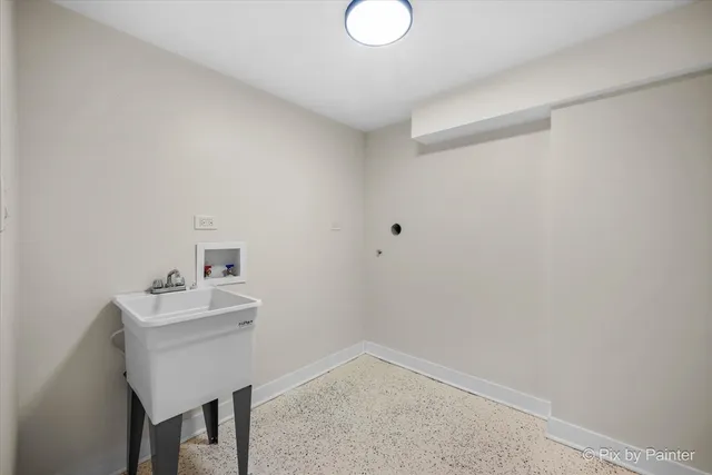 $524,000 | 2922 North Kilpatrick Avenue, Chicago, IL 60641