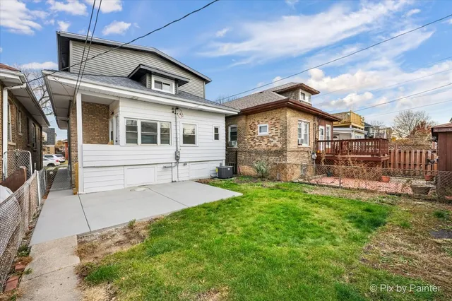 $524,000 | 2922 North Kilpatrick Avenue, Chicago, IL 60641