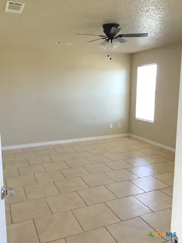 $1,300 | 3001 Indy Drive, Killeen, TX 76549