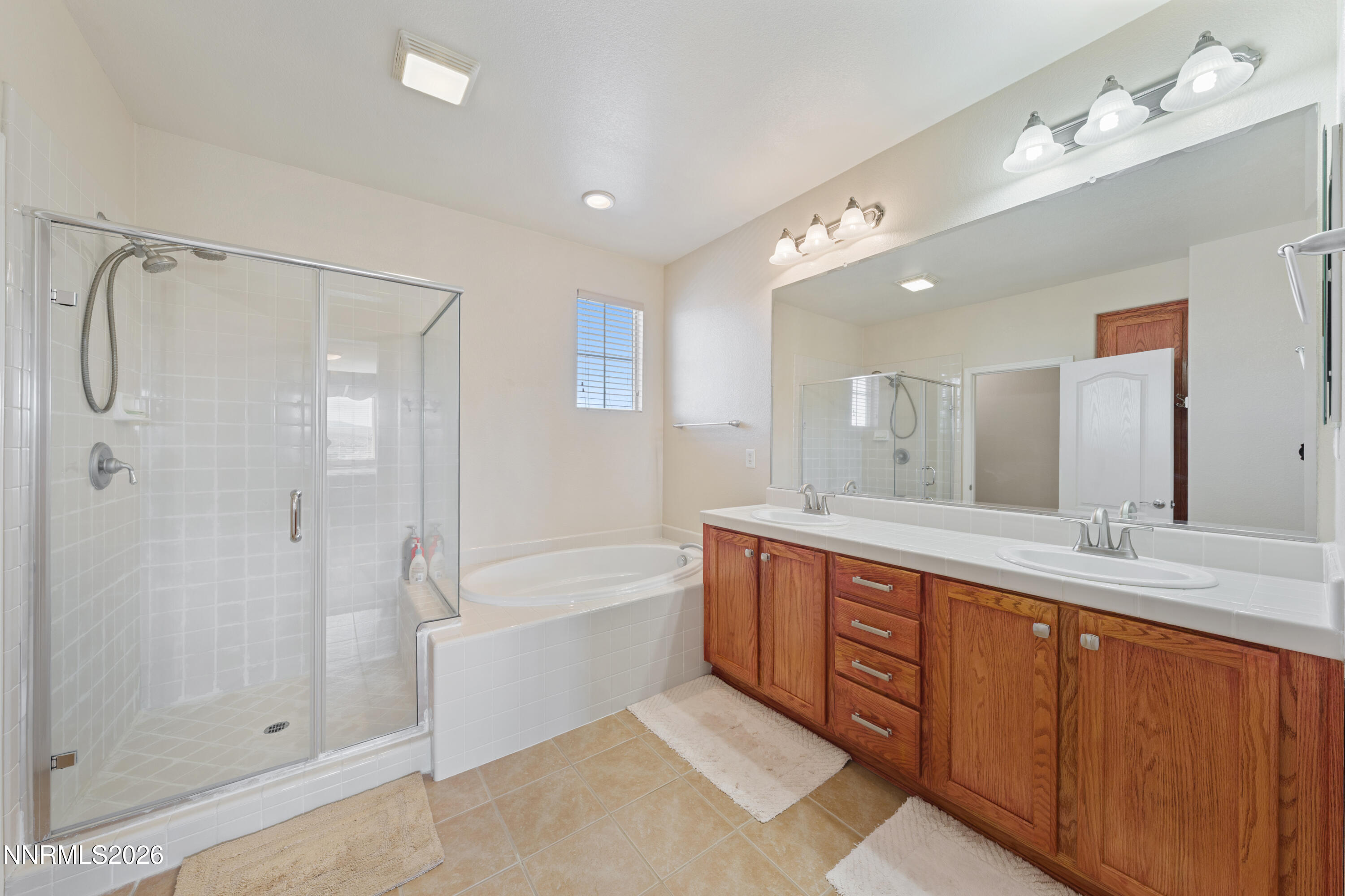 8135 Fire Opal Lane Reno, NV 89506 - Photo 45 of 78 A7V03345