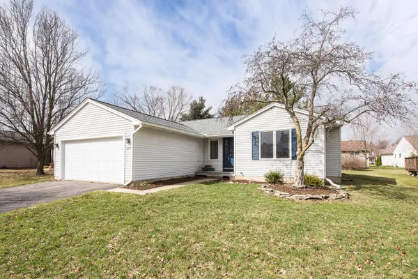 $439,900 | 396 Berkshire Drive, Saline, MI 48176