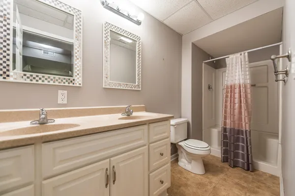 $439,900 | 396 Berkshire Drive, Saline, MI 48176