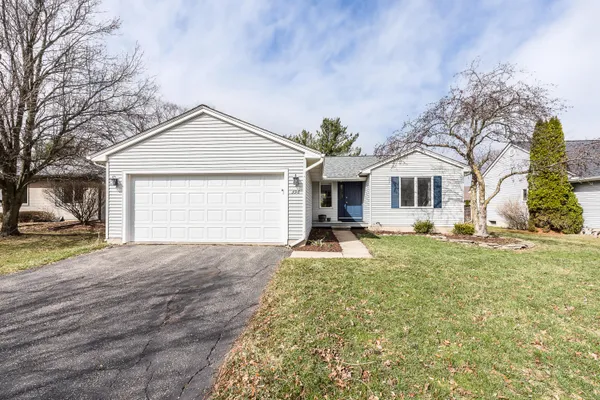 $439,900 | 396 Berkshire Drive, Saline, MI 48176