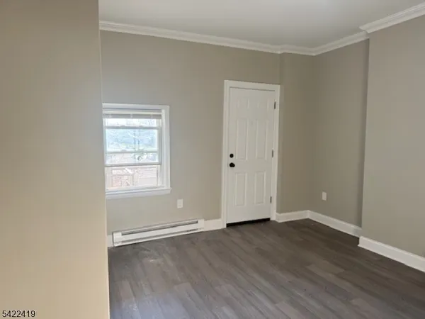 $2,575 | 9 Cedar Street, Garwood, NJ 07027