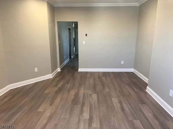 $2,575 | 9 Cedar Street, Garwood, NJ 07027