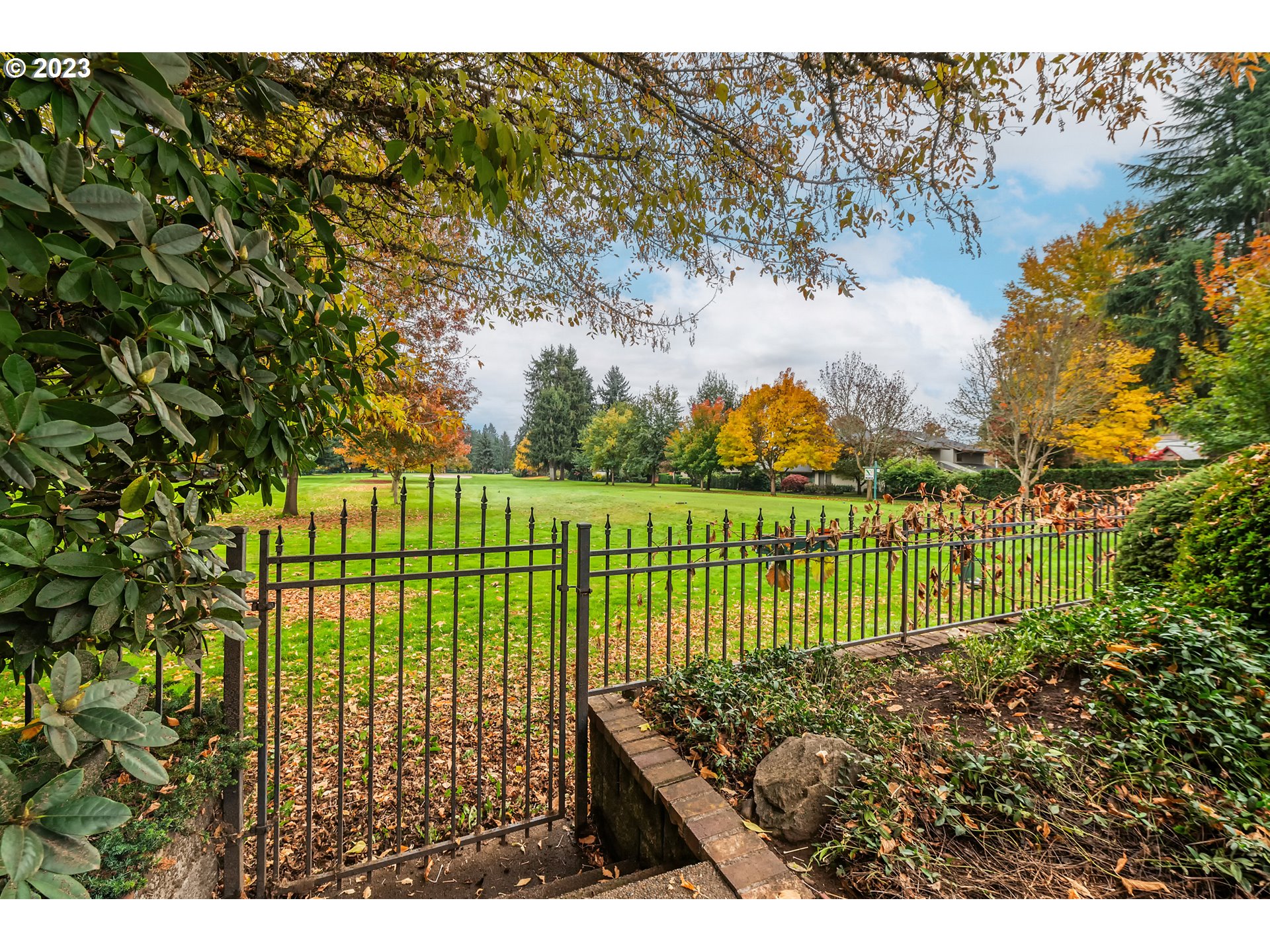849 Fairway View Drive Eugene, OR 97401 - Photo 38 of 47