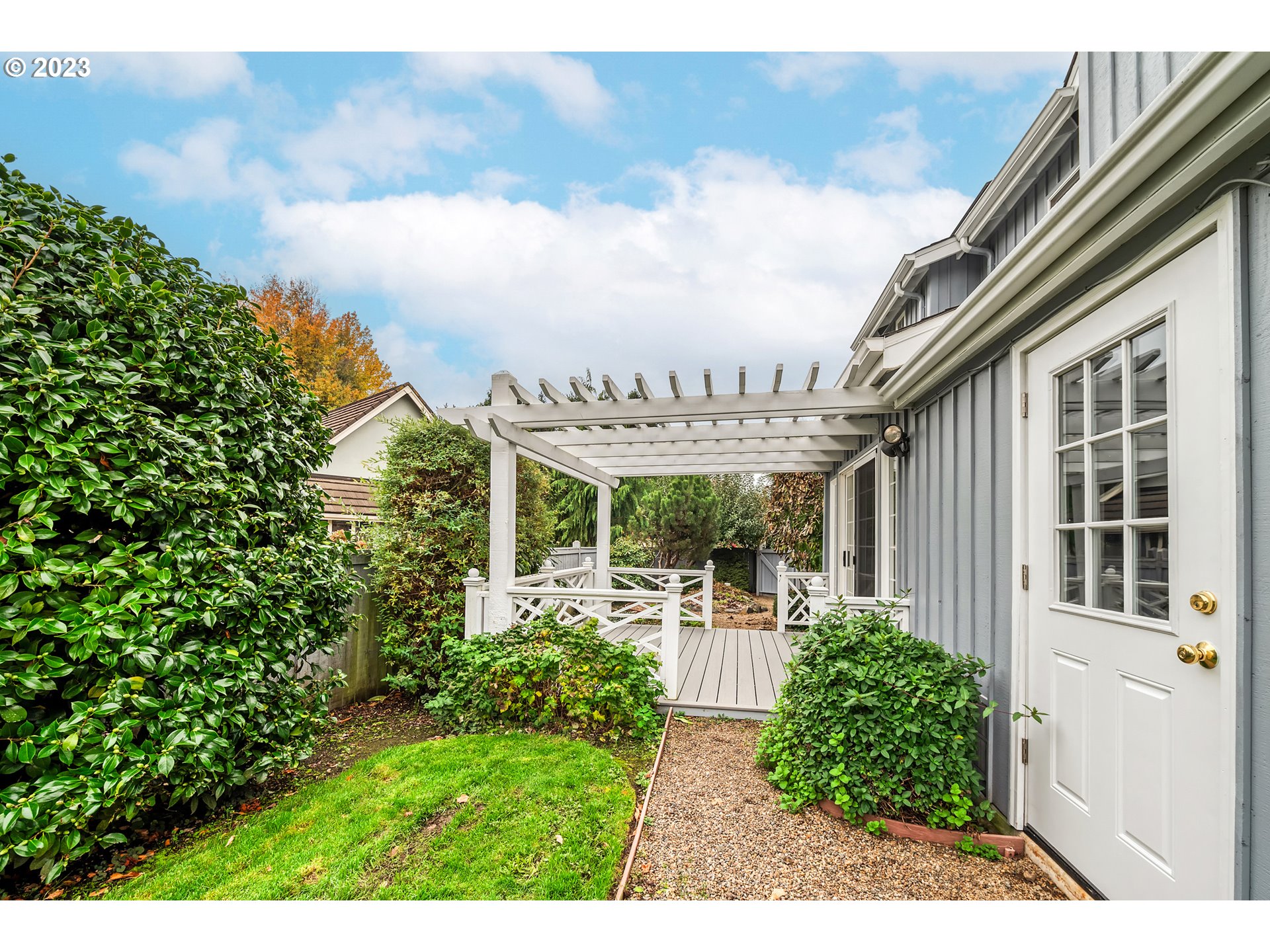 849 Fairway View Drive Eugene, OR 97401 - Photo 42 of 47 a view of a garden with pathway