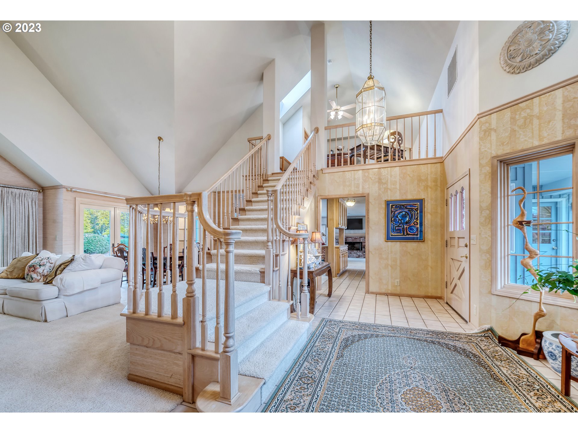 849 Fairway View Drive Eugene, OR 97401 - Photo 6 of 47 a view of living room filled with furniture and wooden floor