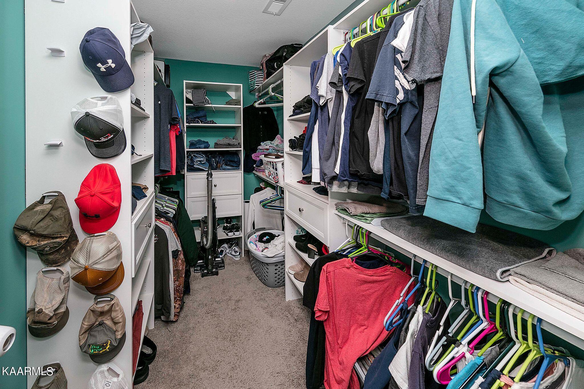 7412 Ladd Road Powell, TN 37849 - Photo 19 of 32 ladd master closet