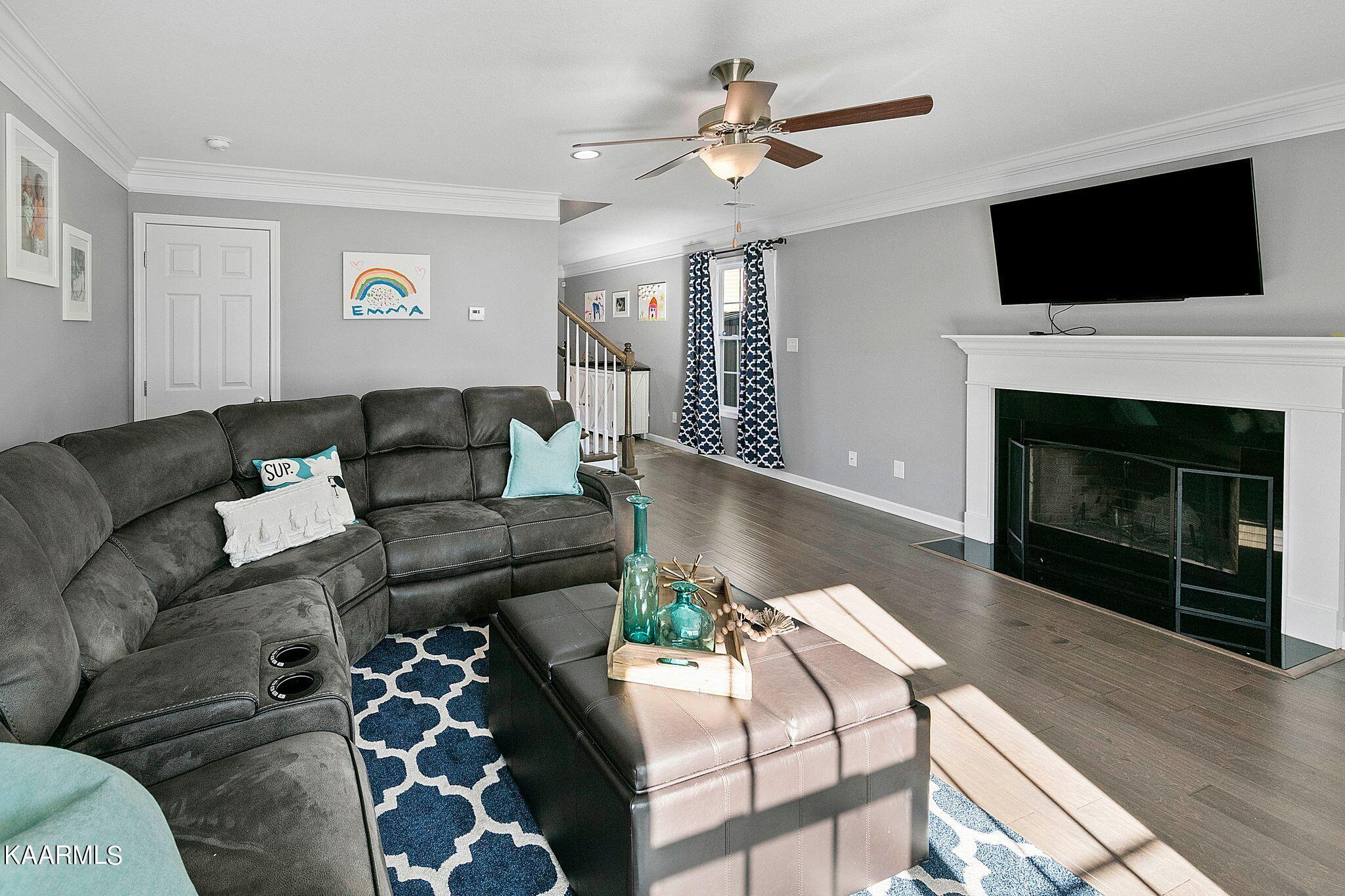 7412 Ladd Road Powell, TN 37849 - Photo 5 of 32 ladd living 4