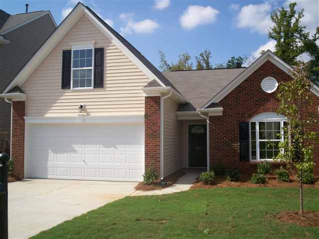 202 Knoll Ridge Drive Greer, SC 29650 - Photo 1 of 4 Gallery Image 1