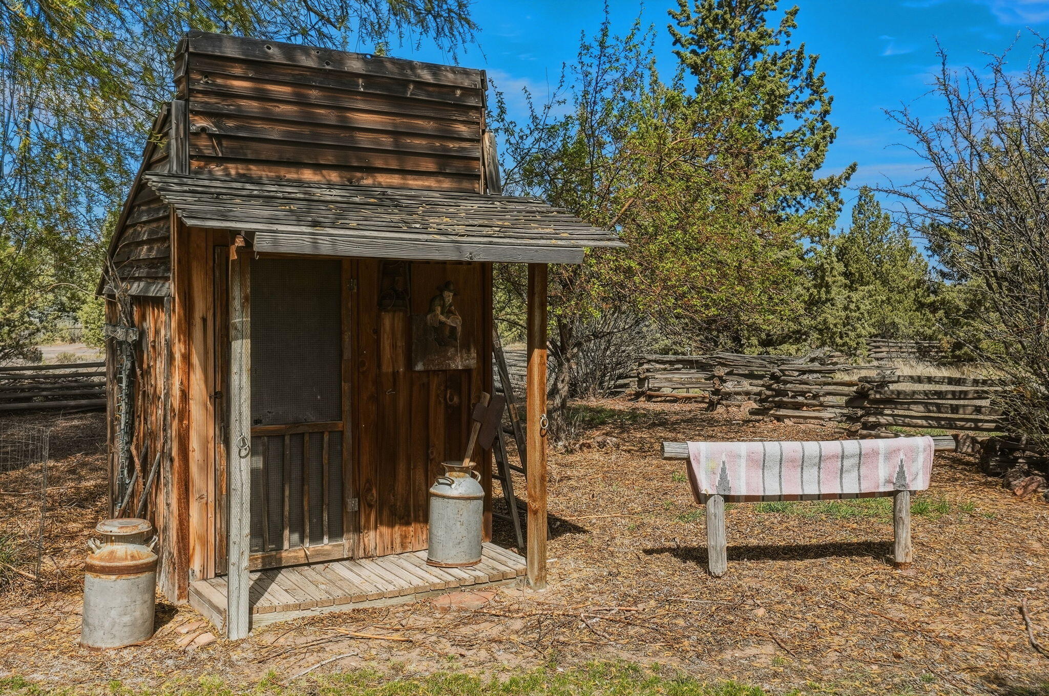 7950 Southwest Copley Road Powell Butte, OR 97753 - Photo 32 of 56 17-web-or-mls-Riley_Visuals_017