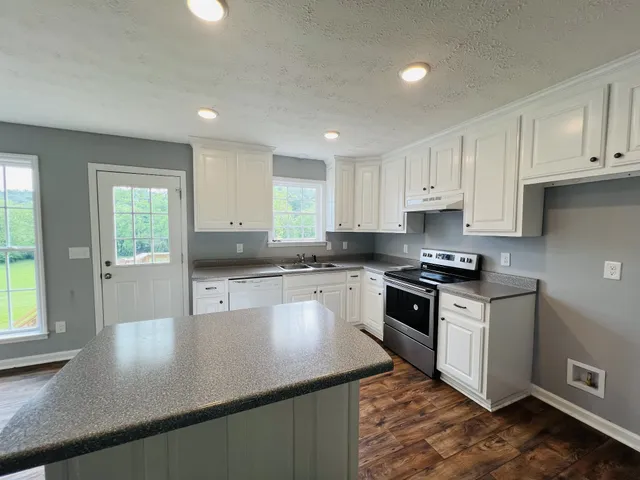 $279,900 | 6 Short Creek Road, Dellrose, TN 38453