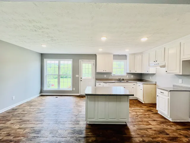 $279,900 | 6 Short Creek Road, Dellrose, TN 38453