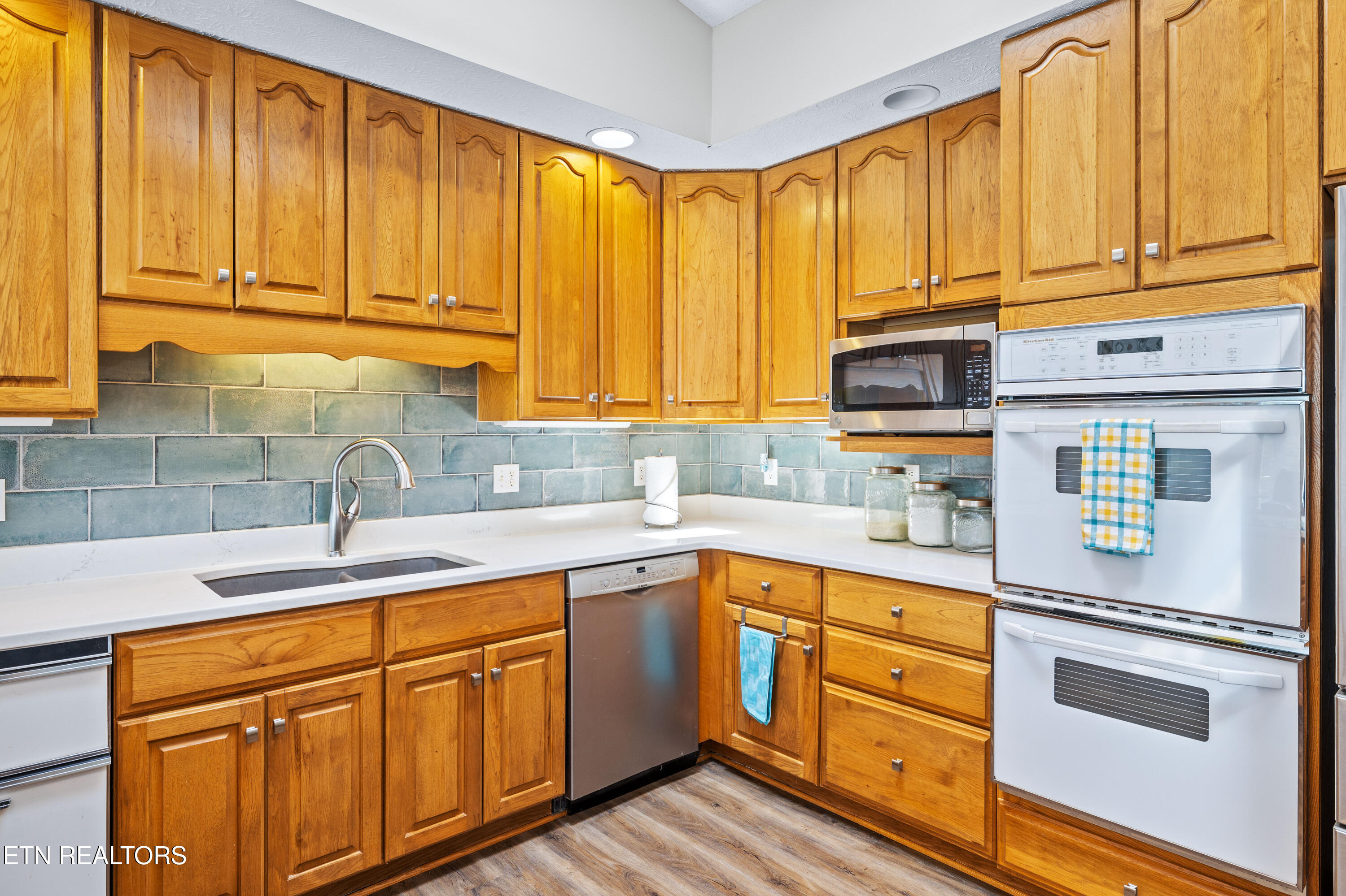 1691 Cove Pointe Road La Follette, TN 37766 - Photo 9 of 56 1691CovePointeRd-6