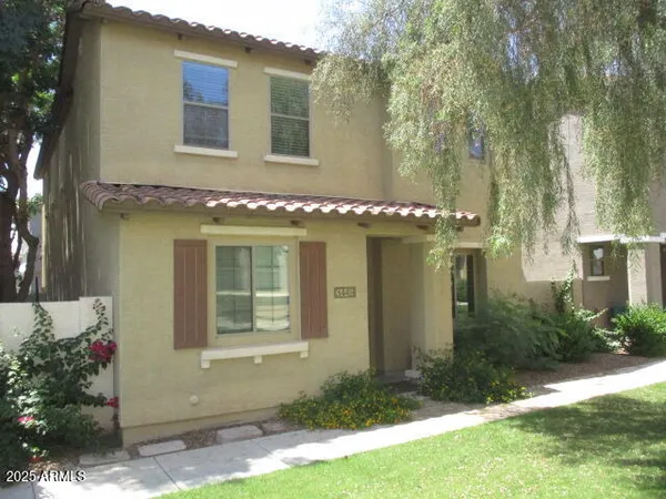 $2,175 | 3449 South Falcon Drive, Gilbert, AZ 85297