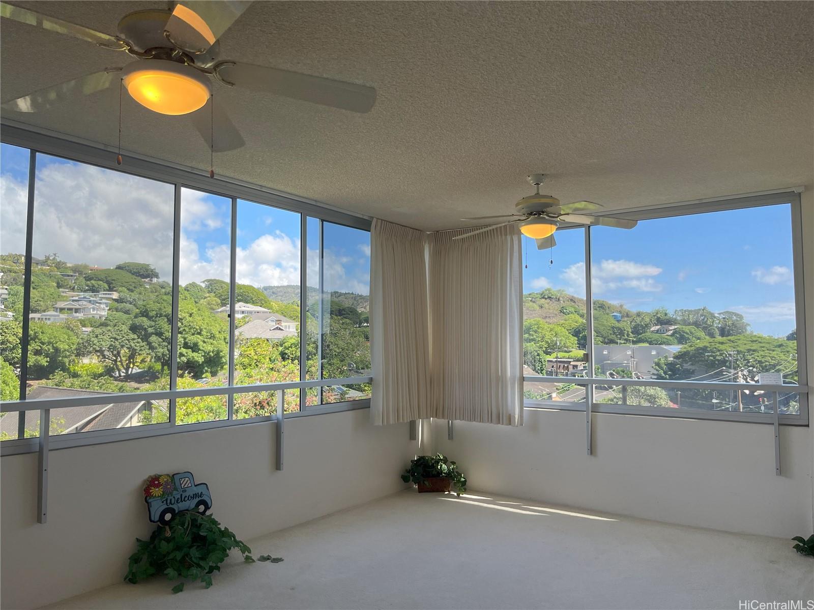1545 Nehoa Street, Unit 404 Honolulu, HI 96822 - Photo 3 of 15 Panoramic Views