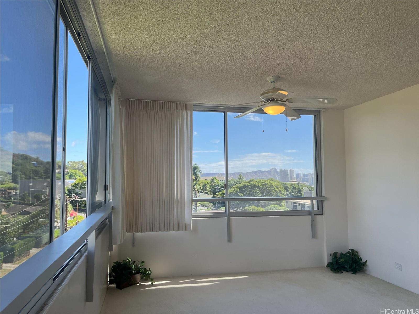 1545 Nehoa Street, Unit 404 Honolulu, HI 96822 - Photo 4 of 15 Diamond Head Views