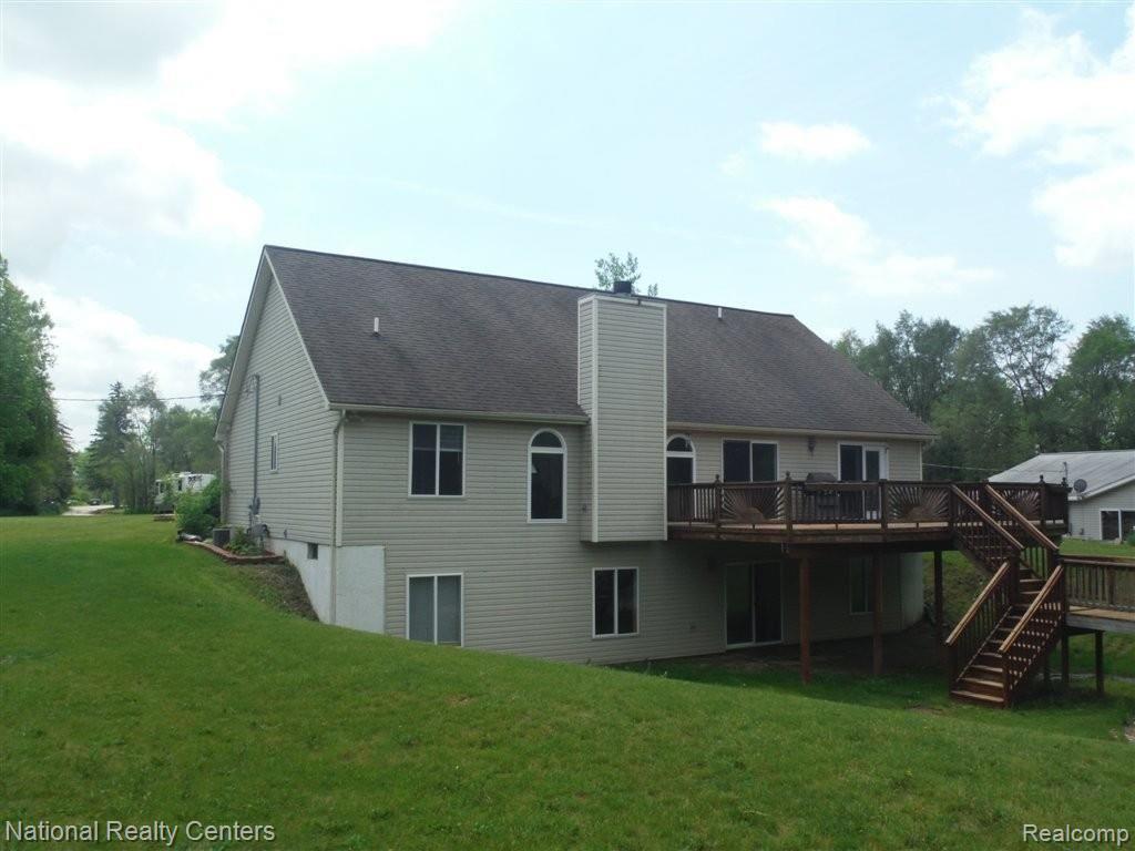 4462 Highland Road Highland, MI 48357 - Photo 2 of 16 115.JPG
