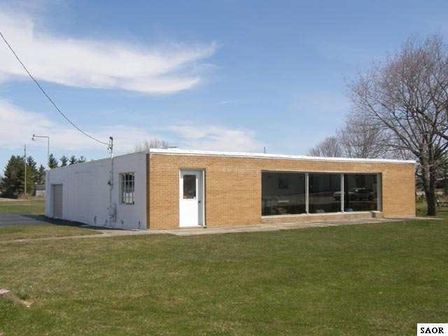 4100 Peet Road Chesaning, MI 48616 - Photo 2 of 9 46578-1.JPG