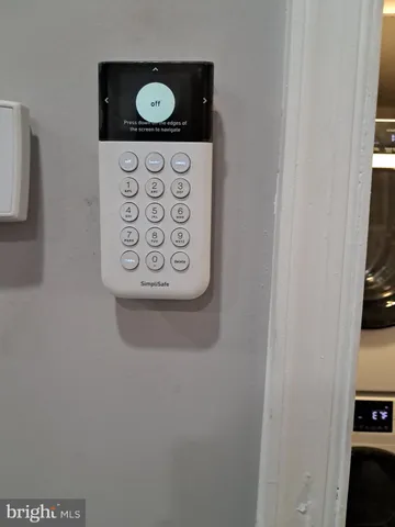 $2,000 | 739 Dolphin Street, Baltimore, MD 21217