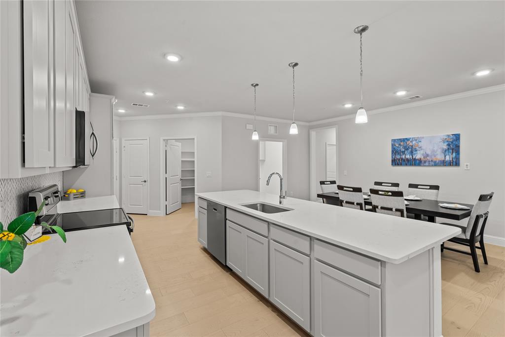 651 Watters Road, Unit 2307 Allen, TX 75013 - Photo 4 of 38