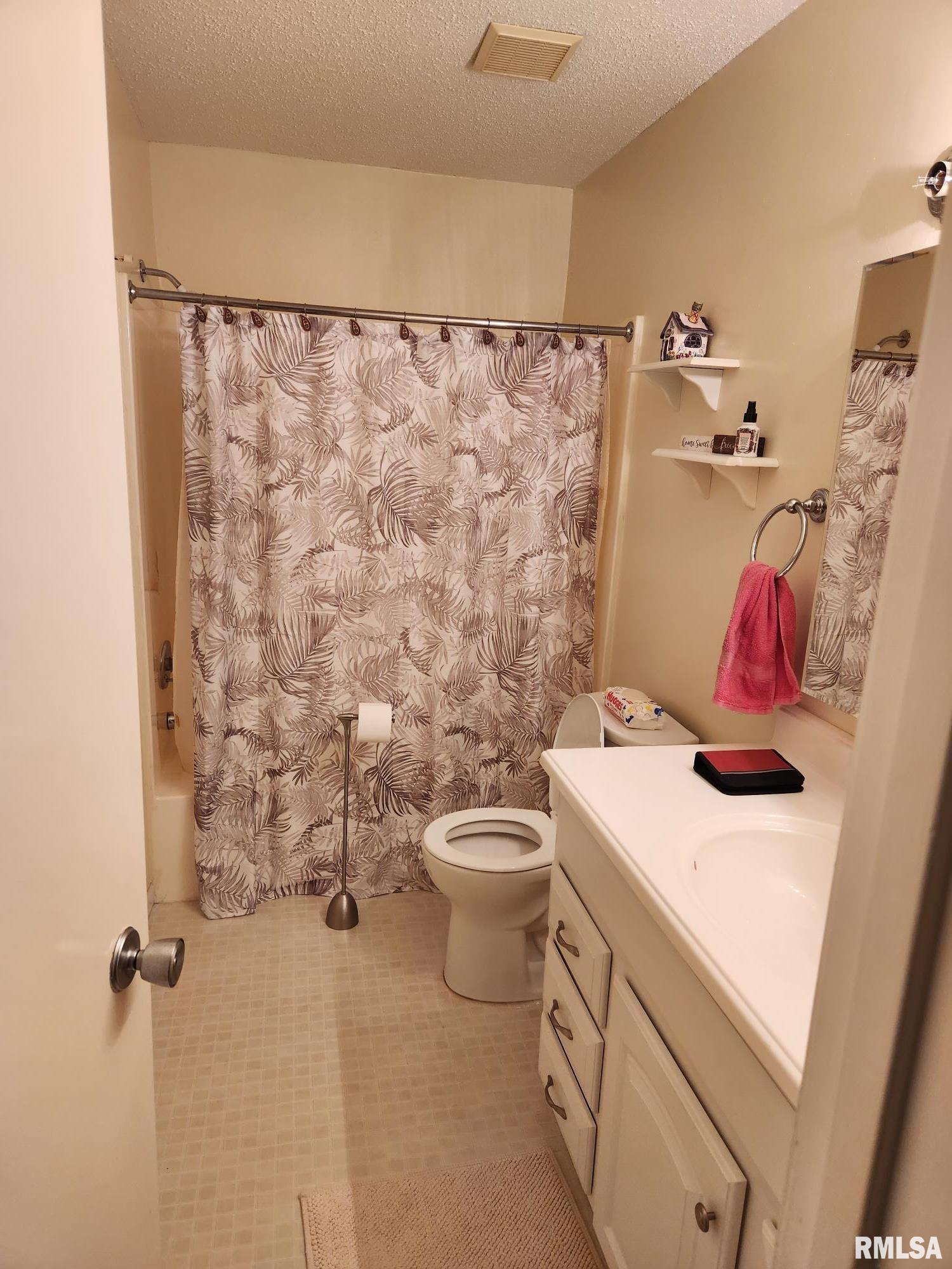 1350 Kimberly Ridge Road, Unit 308 Bettendorf, IA 52722 - Photo 4 of 12 Gallery Image 4