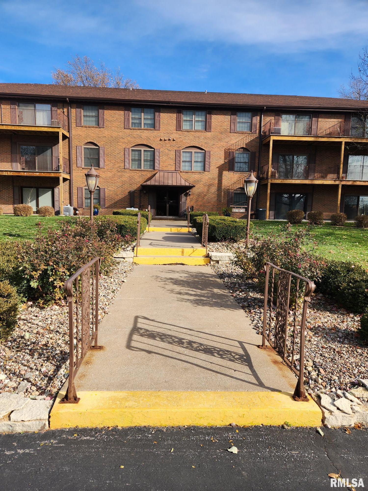 1350 Kimberly Ridge Road, Unit 308 Bettendorf, IA 52722 - Photo 8 of 12 Gallery Image 8