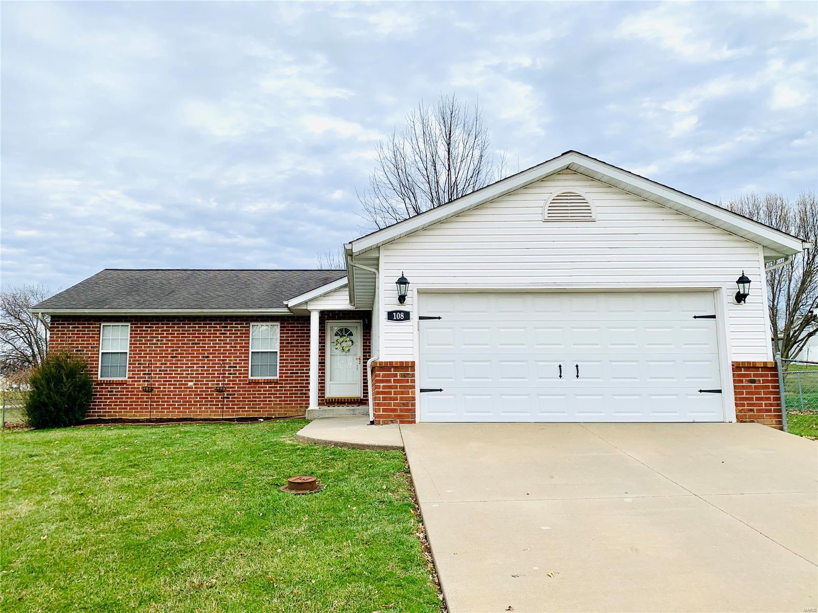 108 West Hunters Ridge Valmeyer, IL 62295 - Photo 1 of 36